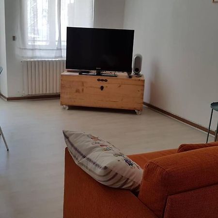 La Corte Senza Tempo Canonica  Luaran gambar